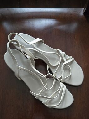 Munro Cream Multi-Strap Slingback Sandals, Size 10